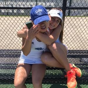 Meet your Posher, Veronika